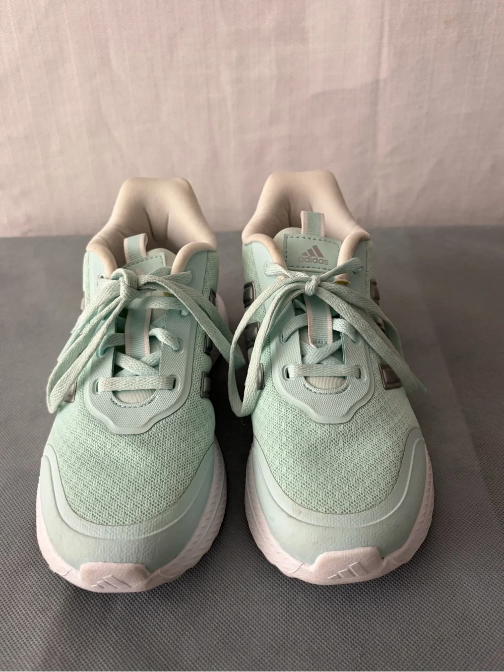 Adidas Cloudfoam Youth Size 1.5 Mint Green Sneakers Excellent Condition(B173)